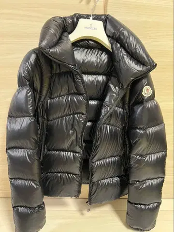 MONCLER 블랙 다운 자켓