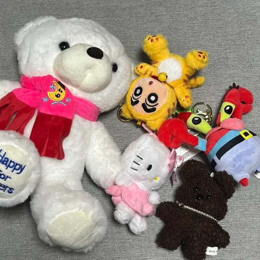 SS grade medium character doll bulk #피카츄,#이브이,#산리오,#오로라핑,#하츄핑 on Bunjang  Global Site.