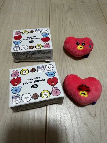 bt21 랜덤 face 브로치 tata 2개 세트