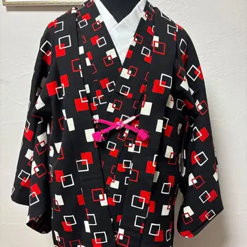 [새상품급] 기장 162cm 단의 워셔블 기모노 기하학 패턴 겉옷 앙상블