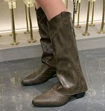 브라운 스터드 장식 웨스턴 부츠