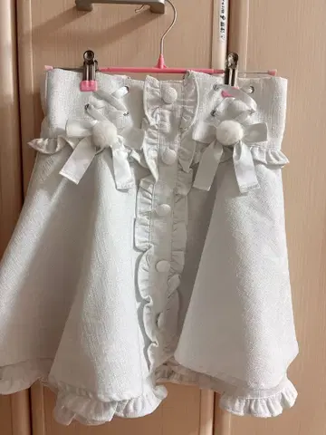 앙크루즈 플레어 스커트 화이트