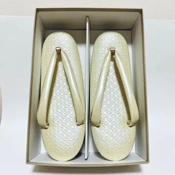 이세탄 구매 포멀용 도서 소가죽 조리 아이보리 꽃 무늬