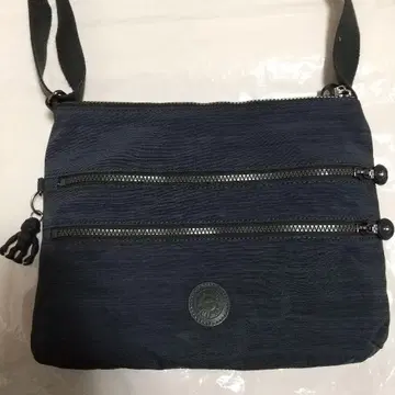 새상품급 키플링 숄더백 (스모크 블루)