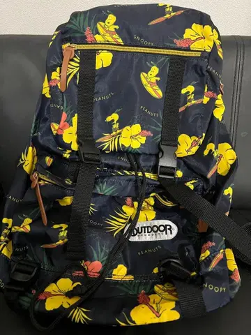 새상품급 OUTDOOR 스누피 패턴 백팩 PEANUTS