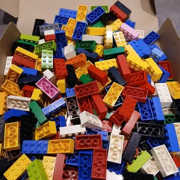 44 LEGO 2 x 4 블록 묶음 판매