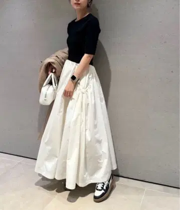 emmi 하프 슬리브 니트 도킹 원피스