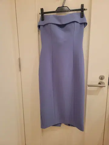 오프숄더 타이트 스커트 연보라