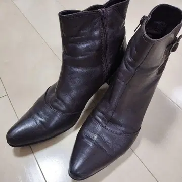 히미코 다크 브라운 스틸레토 부티 25.5c