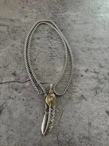 깃털 목걸이 실버