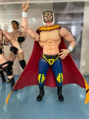 S.H. 피규아트 초대 타이거 마스크 커스텀 피규어