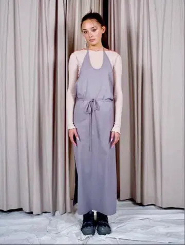 BASERANGE 베이스 레인지 에이프런 원피스