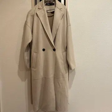 ZARA 베이지 더블 버튼 롱 코트