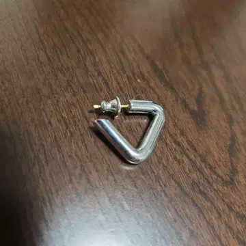 커리어링 트라이앵글 귀걸이