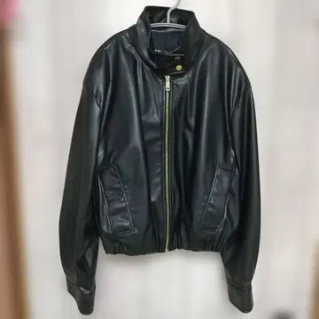 ZARA 가죽 자켓 L 사이즈
