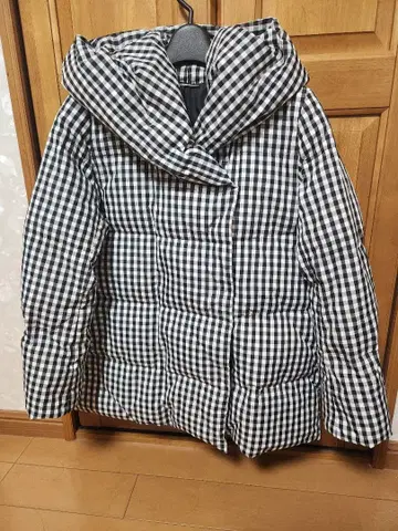 [ 새상품급 ] 미라 오웬 다운 자켓