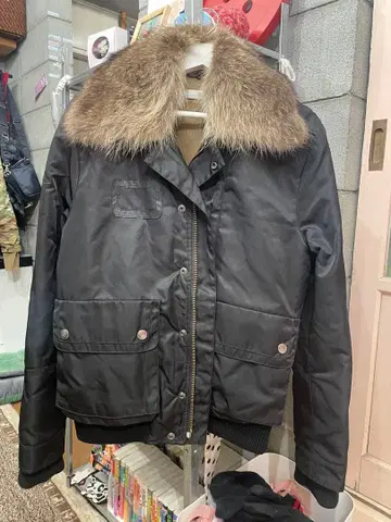 MC 블랙 MA-1 자켓 퍼 포함