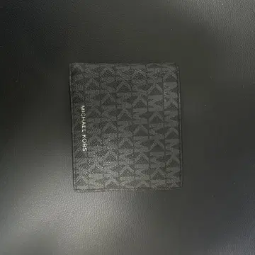MICHAEL KORS 블랙 접이식 지갑