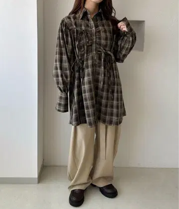 [ apres jour clair ] 모듬 리본 튜닉 셔츠