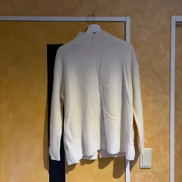 UNTITLED 라무 울 캐시미어 보틀넥 풀오버 니트