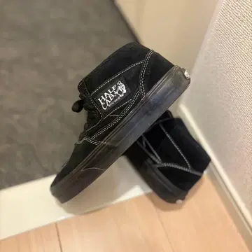 Vans 하프캡 블랙 스니커즈