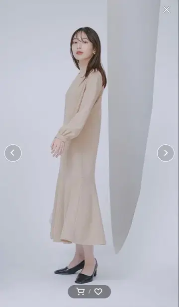 [ 새상품 ] VIS 플레어 원피스