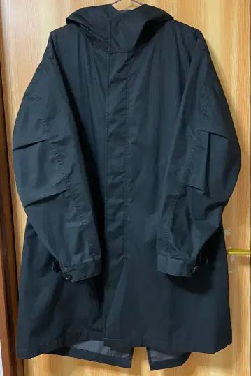 UNIQLO 블록 테크 모즈 코트 블랙 M 사이즈