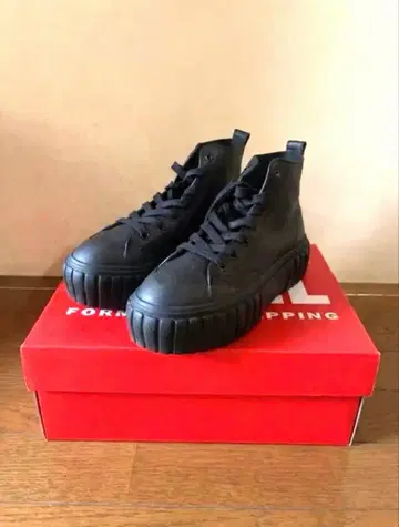 S-HANAMI MID X 하이컷 스니커즈