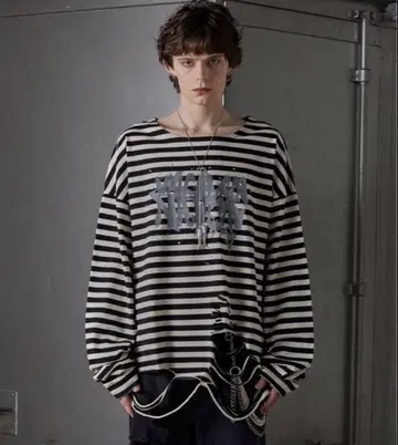 [ GRANCY ] 올 패턴 큐빅 그래픽 롱 T