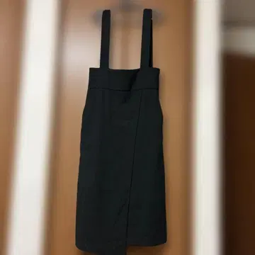 relume 블랙 살로펫 스커트