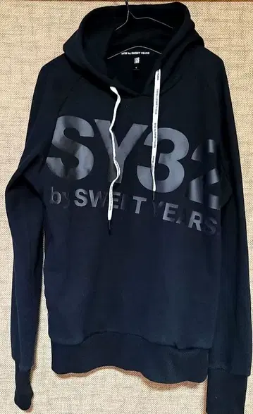 SY32 후드티