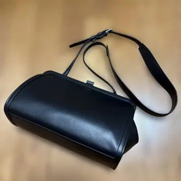 아틀리에 누 토요오카 가방 가마구치 가죽 숄더백