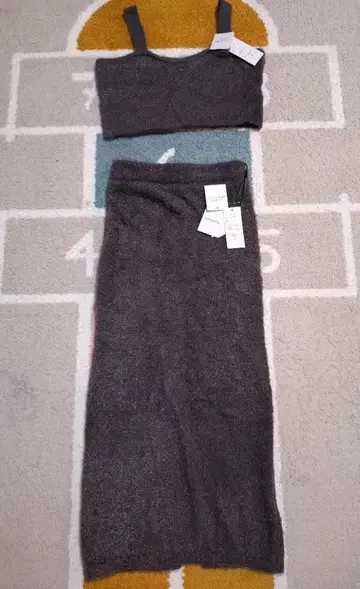 봉쥬르 사간 샤기 뷔스티에 & 스커트 셋업