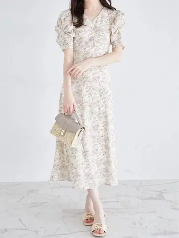 tocco closet 백 레이스업 플라워 프린트 원피스