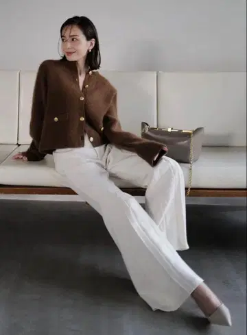 anuans* 더블 크로스 박스 턱 팬츠