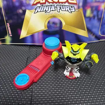 AKEDO 화이트 파우