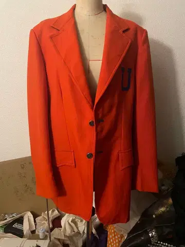 오렌지 테일러드 자켓 U 자수