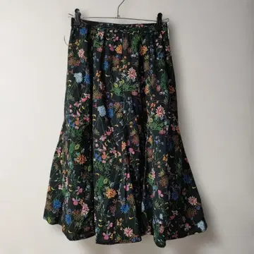 저널 스탠다드 리룸 블랙 플로럴 머메이드 스커트 꽃무늬