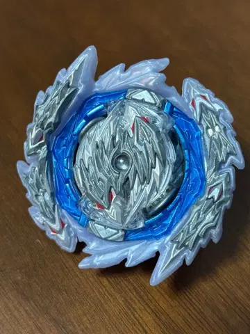 길티 롱기누스 베이블레이드 버스트 타카라토미