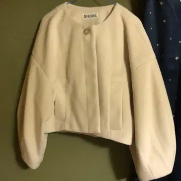 SNIDEL 볼륨 슬리브 숏코트