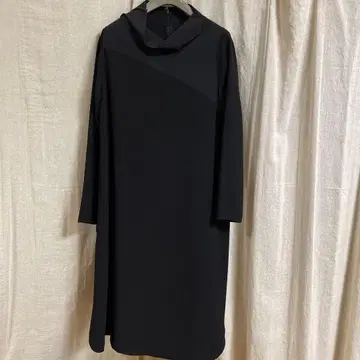센소유니코 cube-cube 블랙 원피스 [42] 미사용 새상품