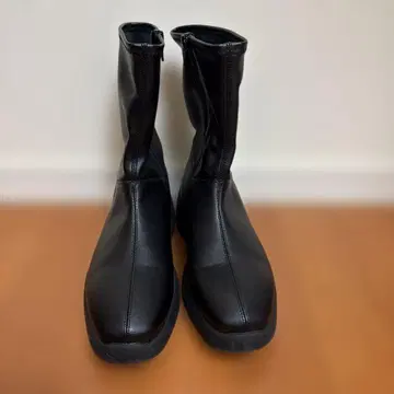 유니클로C 스트레치 숏부츠 블랙 23cm