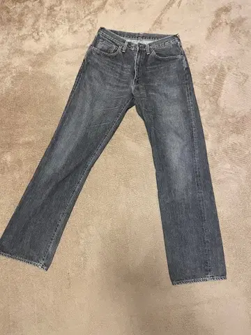 그레이 스트레이트 데님 프린지 밑단