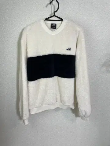 뉴발란스 플리스 자켓 화이트 사이즈 M