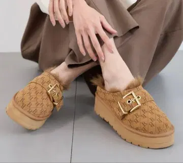 BARNYARDSTORM 카멜 BB 로고 슬립온