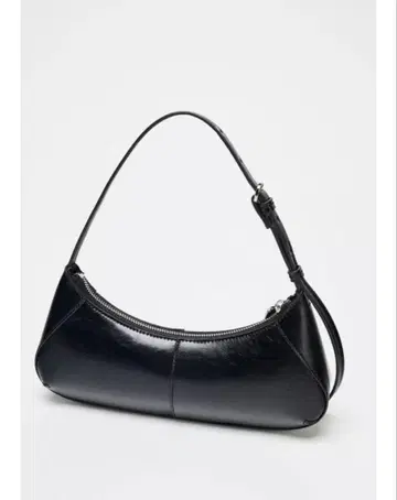 완판템 ZARA 세로형 숄더백 블랙