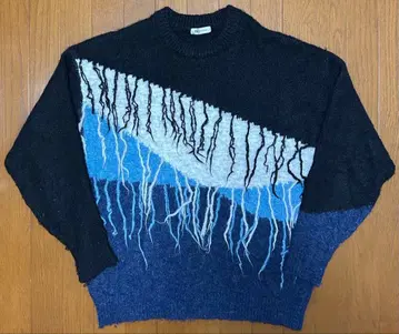 tk.TAKEO KIKUCHI 프린지 모헤어 니트