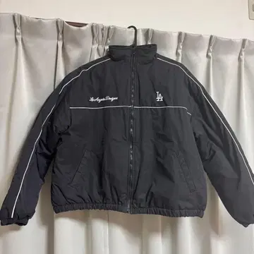 로고 블랙 점퍼 LL 사이즈