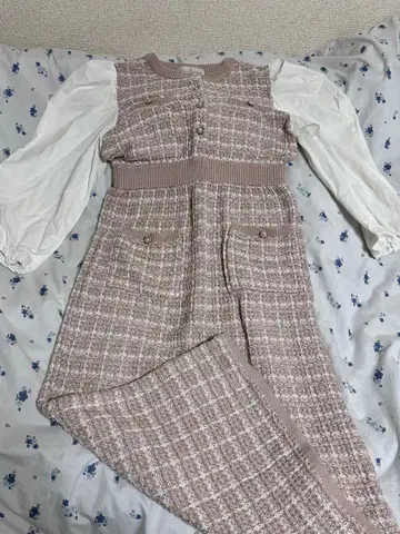 트란테안 손 드 모드 핑크 트위드 니트 원피스