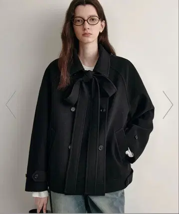 리본 타이 숏코트 Fano Studios